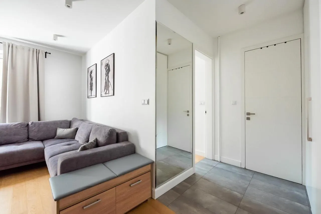 Metro Raclawicka Comfort Apartment Warsaw