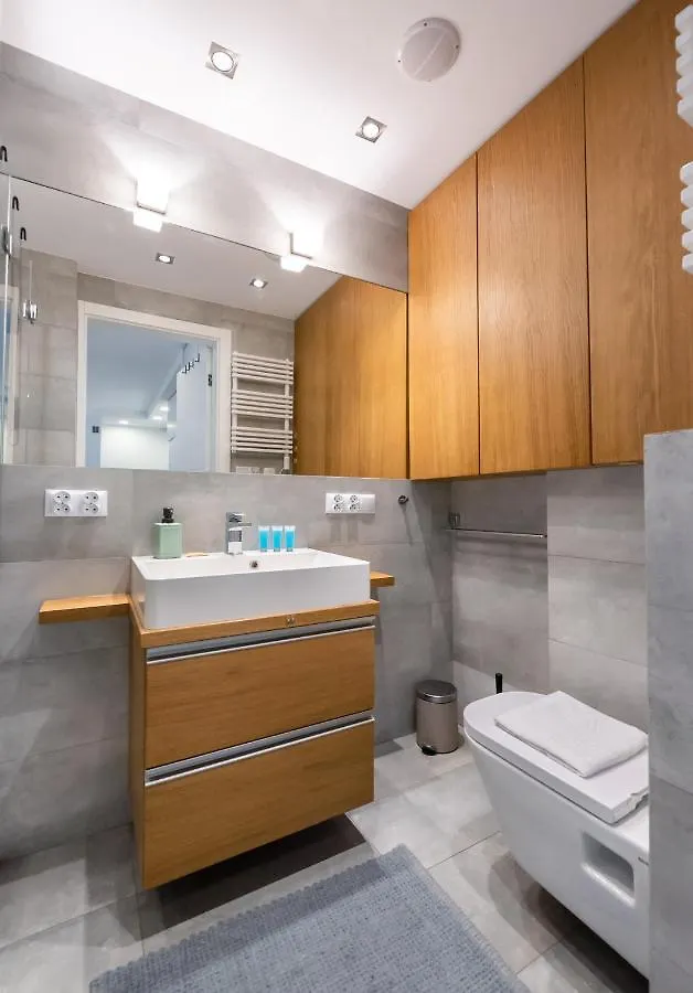 Metro Raclawicka Comfort Apartment Warsaw